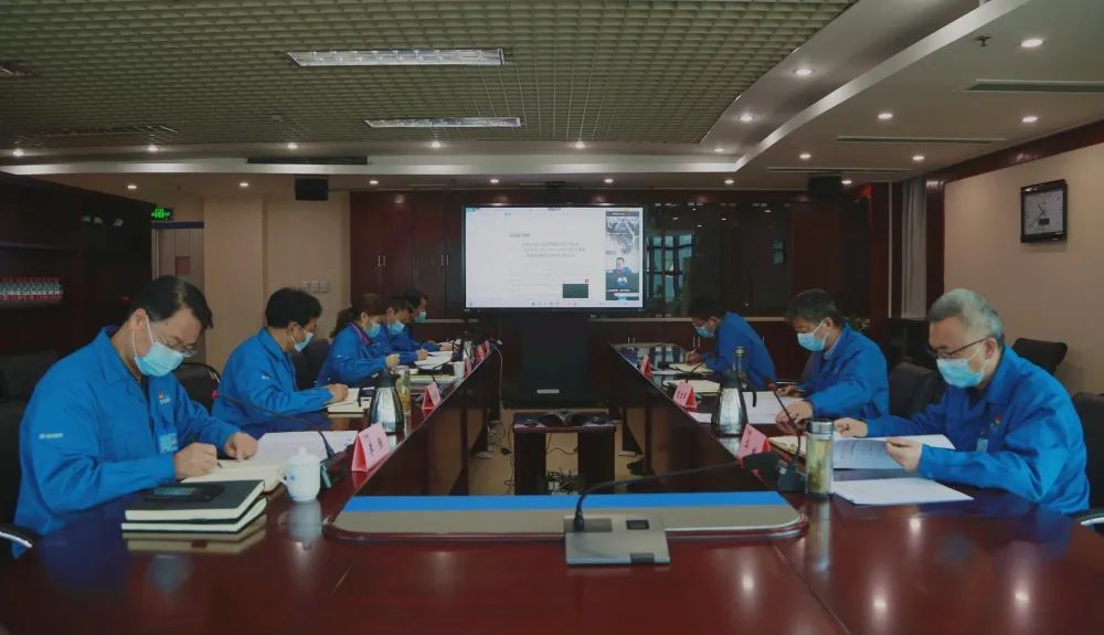 【党建动态】利来最老品牌集团党委理论中心组开展第三次专题学习（视频）